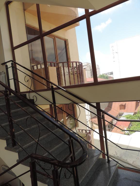 Begi Hotel Tbilisi Zewnętrze zdjęcie